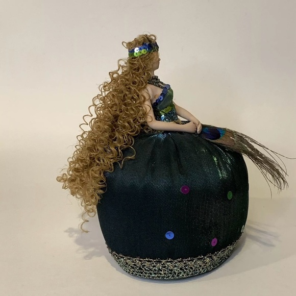 Vintage Bisque Porcelain Lady Pincushion Doll Roaring 20s Peacock Sequin Dress - Picture 7 of 8